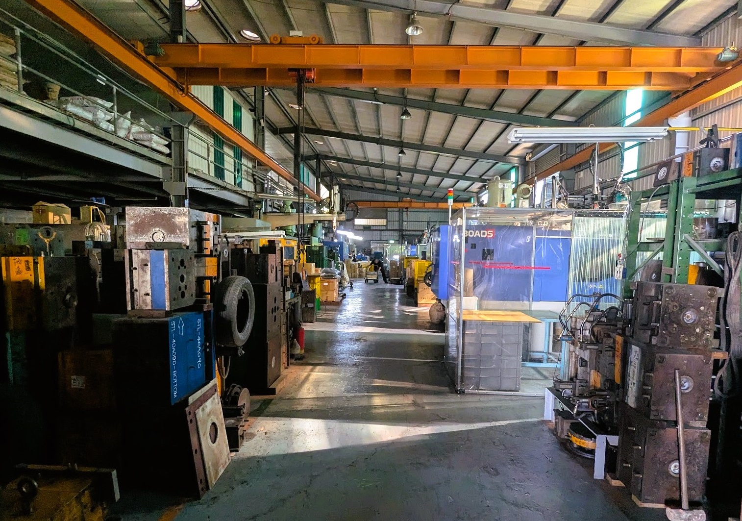 自動化機械手臂運作